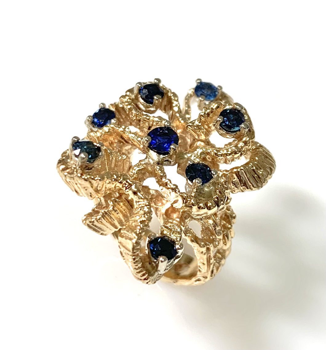 14 Karat Yellow gold Estate Blue Sapphire Gemstone Fashion Ring