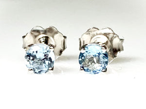 14 White Gold Blue Topaz Gemstone Stud Earrings