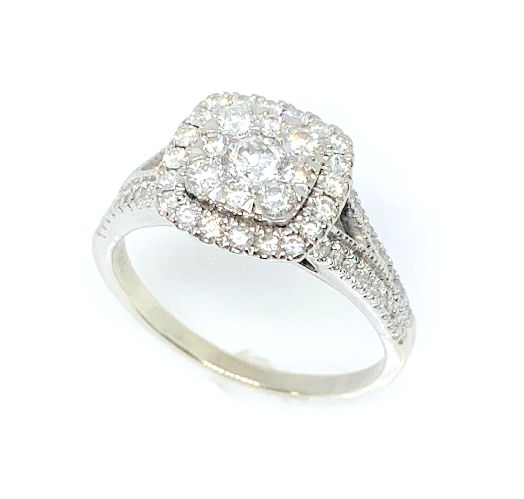 14 Karat White Gold Estate Diamond Fashion Halo Cluster Style Ring