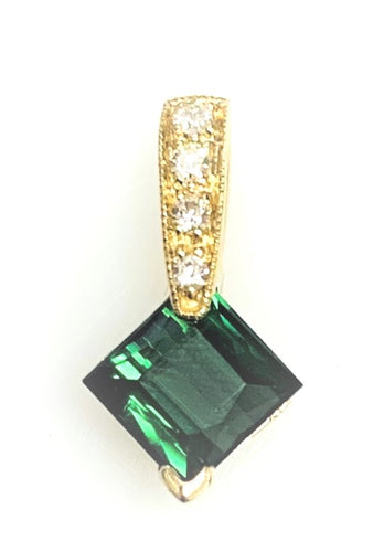 14 Karat Yellow Gold Green Tsavorite Garnet and Diamond Fashion Pendant