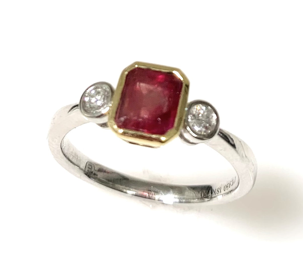 Platinum and 18 Karat Yellow Gold Red Beryl and Diamond Fashion Ring