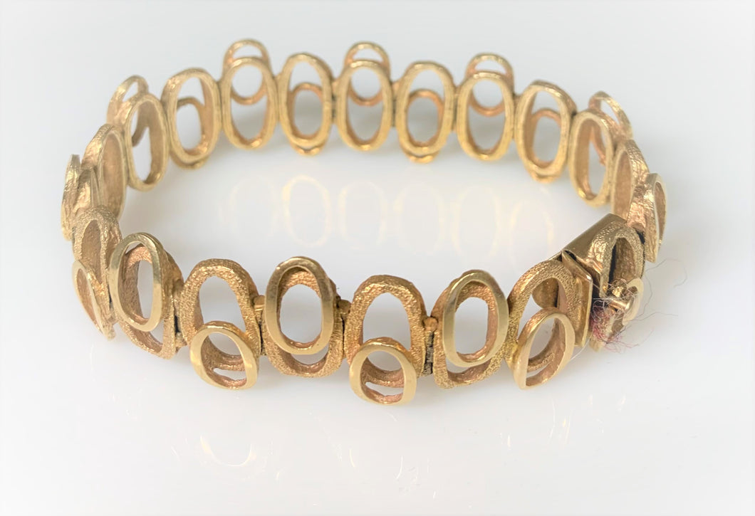 14 Karat Yellow Gold Estate Fancy oval Link Fashion Bracelet