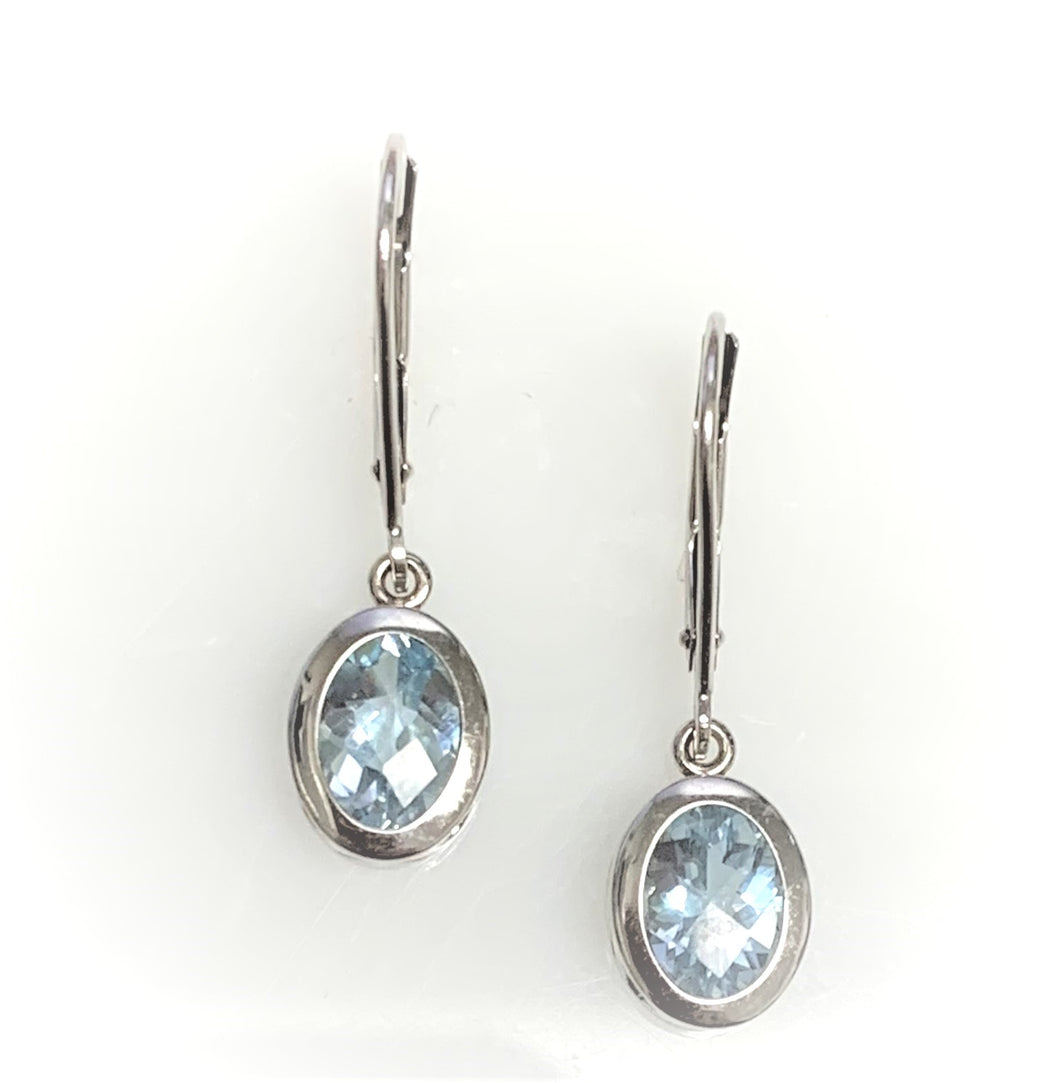 14 Karat White Gold Blue Topaz Gemstone Dangle Fashion Earrings