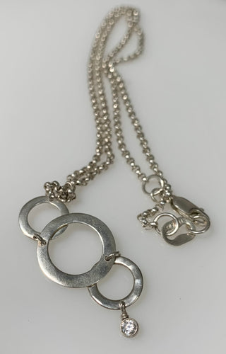 Sterling Silver Estate Hammeered Circles FAshion Pendant