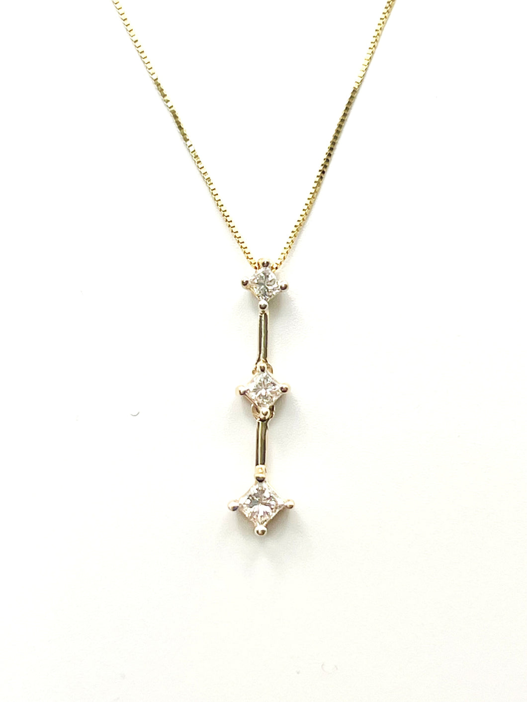 Estate 14 Karat Yellow Gold Diamond Fashion Necklace