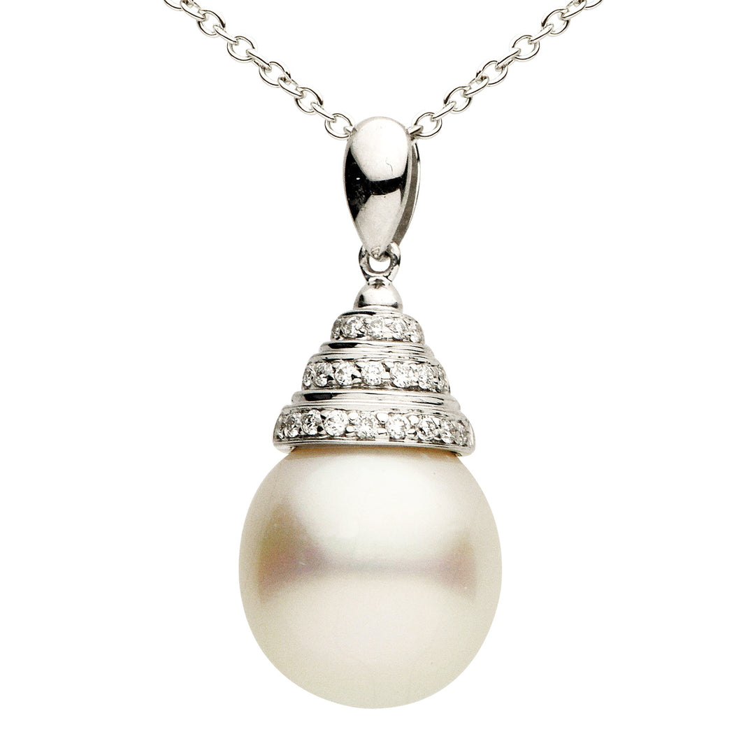 18 Karat White Gold South Sea Pearl and Diamond Pendant