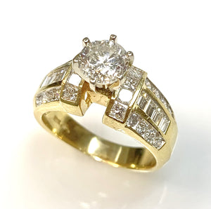 18 Karat Yellow Gold Diamond Estate Engagement Ring