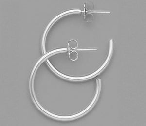 A Pair of wWhite Tone Medium 3/4" Round Hoop Earrings