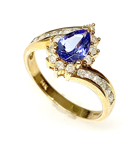 Estate 14 Karat Yellow Gold Diamond and Tanzanite Ring